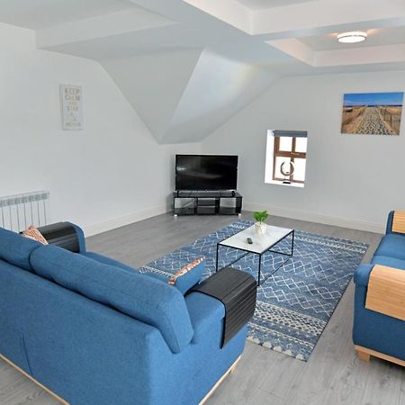 Pier House Luxury Apartment Дингл Экстерьер фото